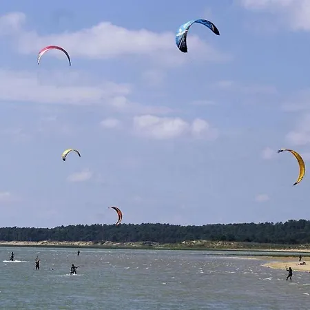 Campsite Mobil Luxueux De 3ch - La Pignade 4 Etoiles - Ronce-les-bains - Cote Atlantique La Tremblade